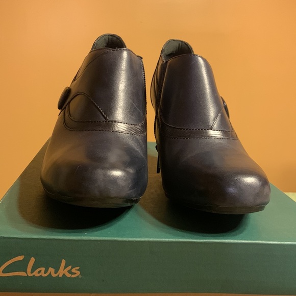 Booties - Picture 4 of 8